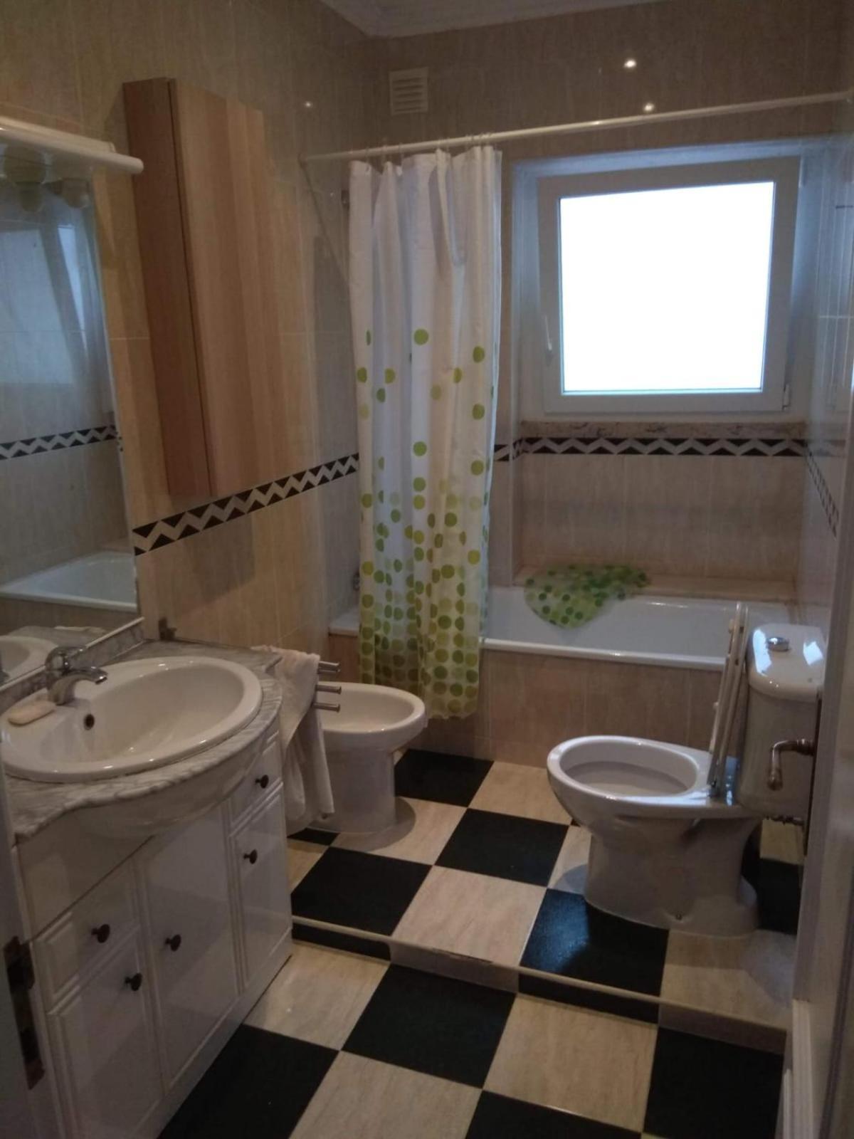Quarto em Acomodações Particulares Anjos House *